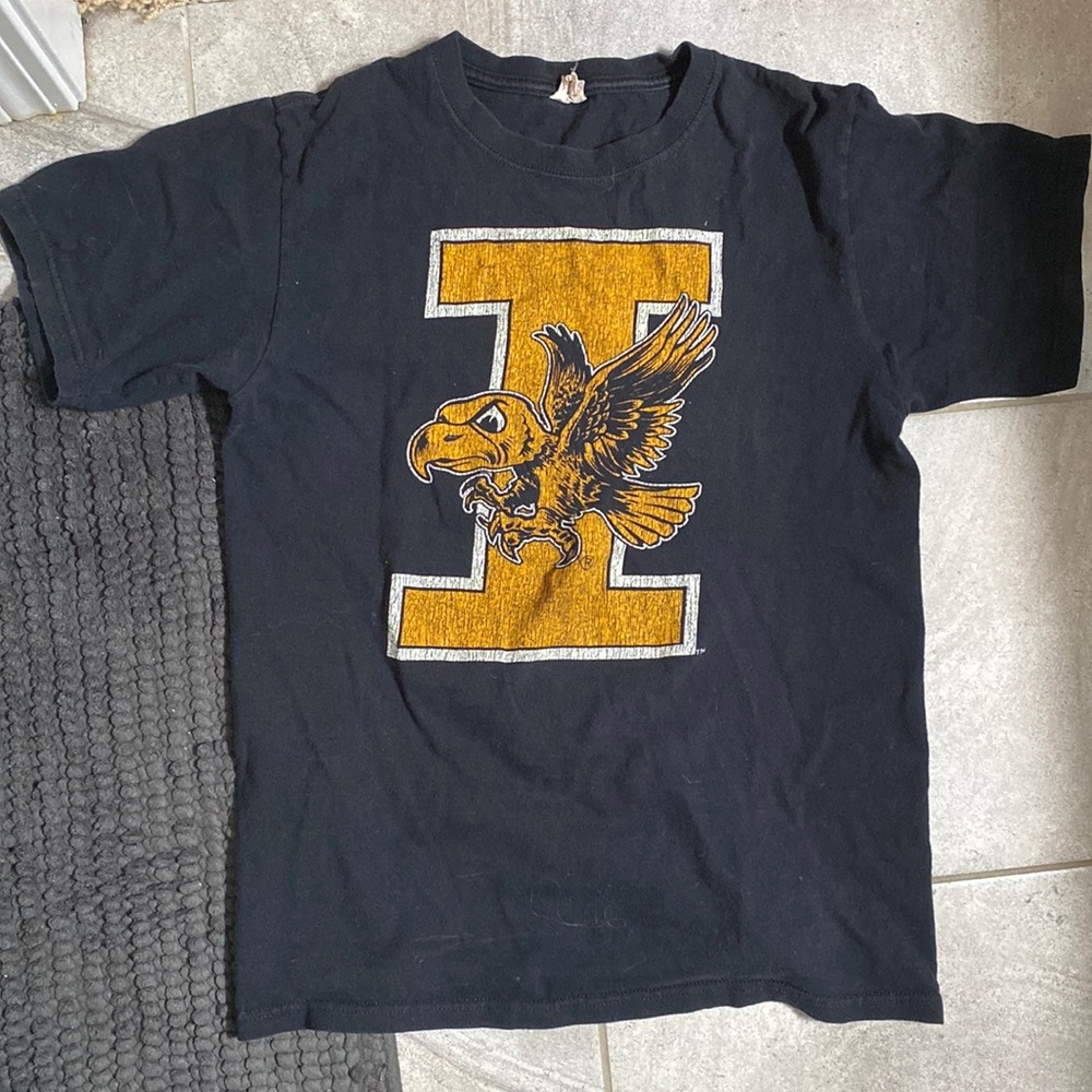 vintage Iowa Hawkeyes t-shirt